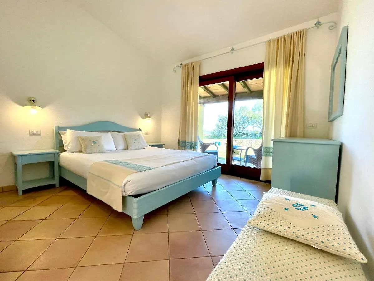 Punta D'Acu Country Resort أرتْساكينا
