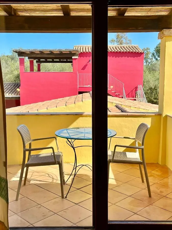 Punta D'Acu Country Resort أرتْساكينا